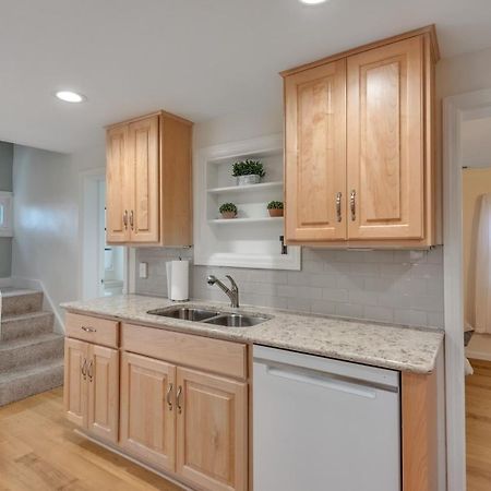 Amazing Lakefront Retreat On Long Lake! Home ポーテージ  エクステリア 写真