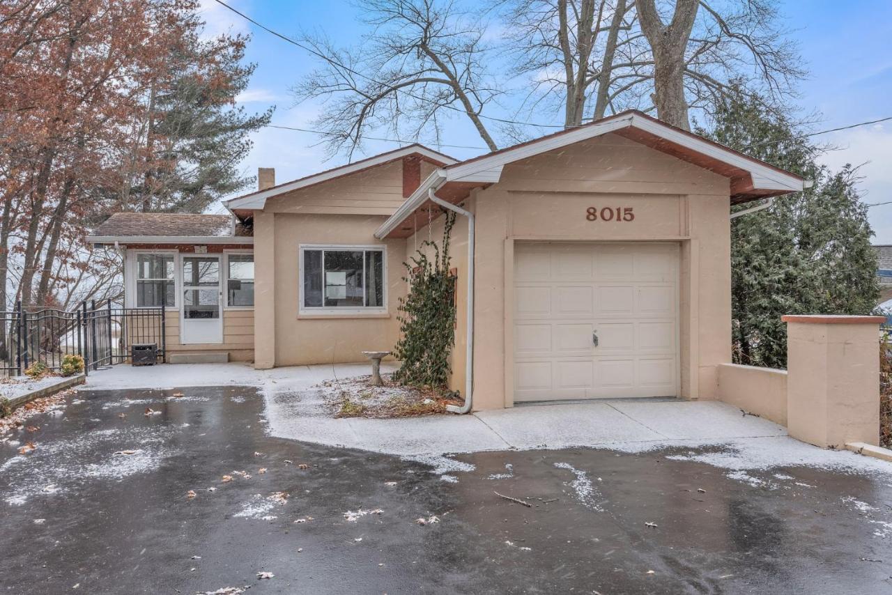 Amazing Lakefront Retreat On Long Lake! Home ポーテージ  エクステリア 写真