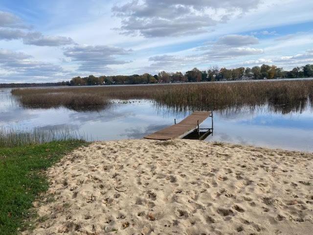Amazing Lakefront Retreat On Long Lake! Home ポーテージ  エクステリア 写真