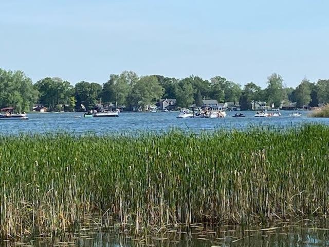 Amazing Lakefront Retreat On Long Lake! Home ポーテージ  エクステリア 写真